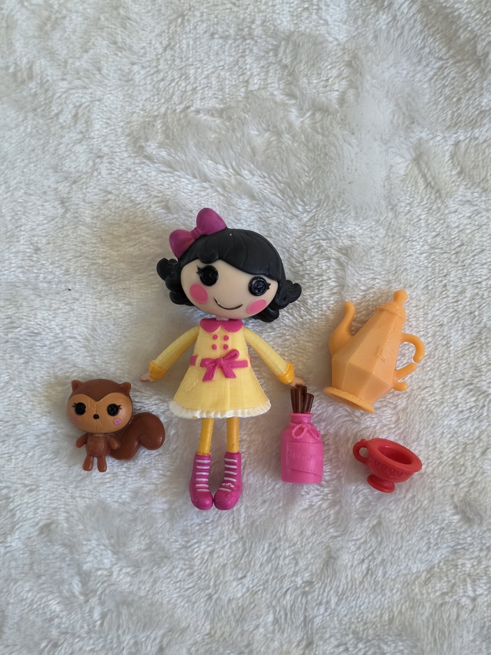 Mini Lalaloopsy Snowy Fairest Doll Figure Lot w/ Pet Squirrel & Tea Accessories